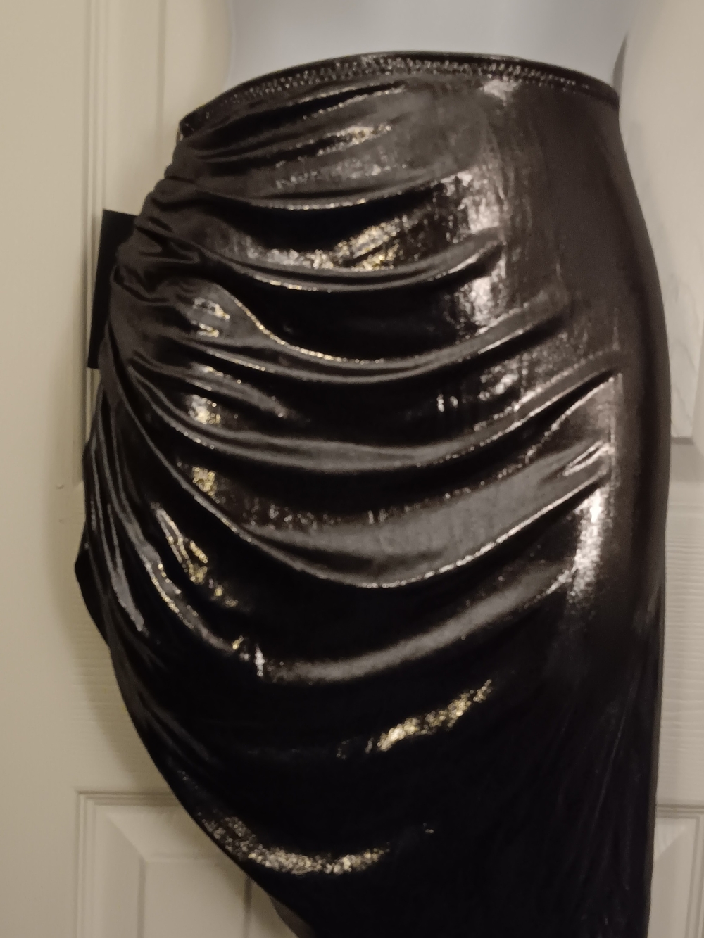 Norma Kamali Black Shiny Ruched Asymmetrical Skirt Women's Size XS New With Tags - Picture 2 of 6